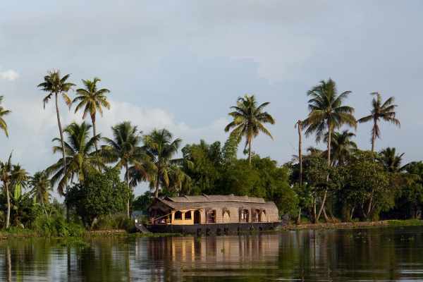 Best Honeymoon Places in Kerala - God's Own Country
