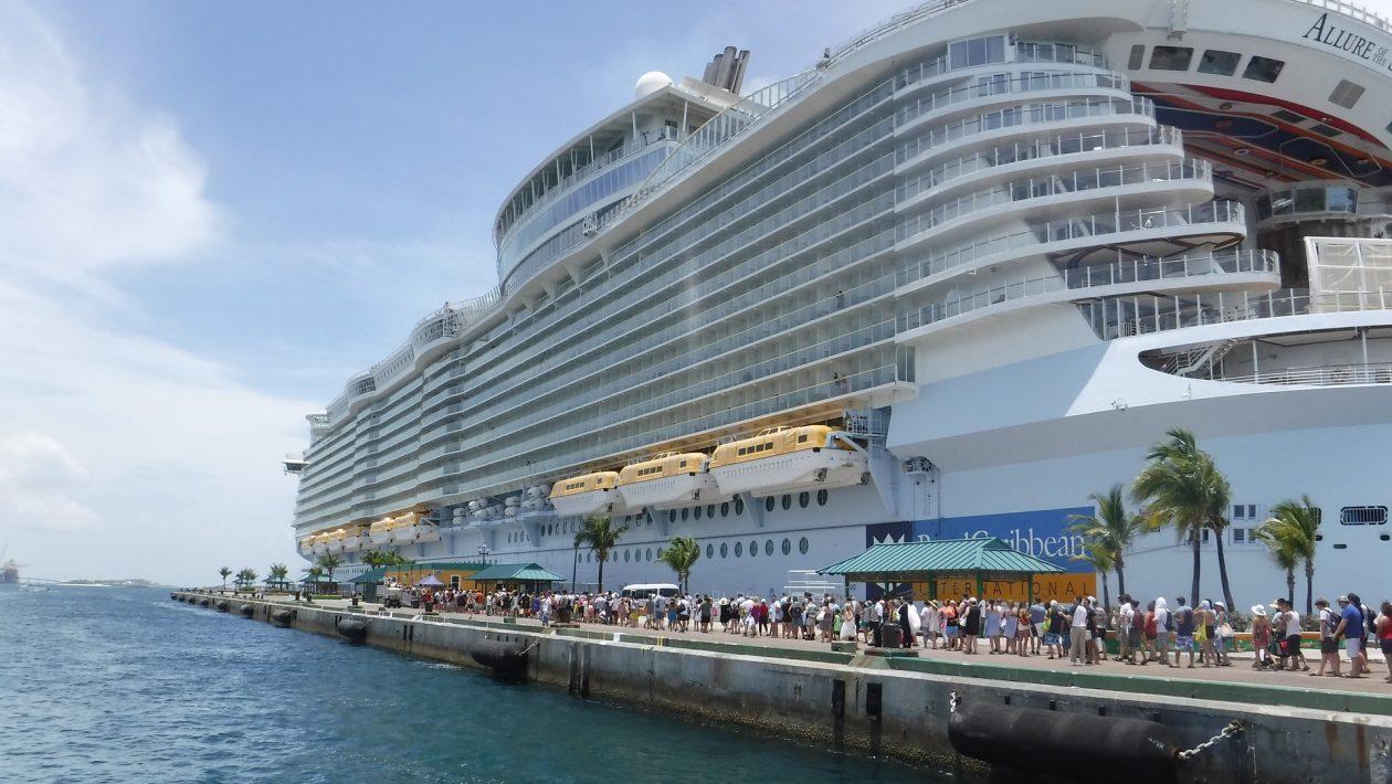 Allure of the Seas Cruiseship Pricing, Offerings, Deck Plan, and More